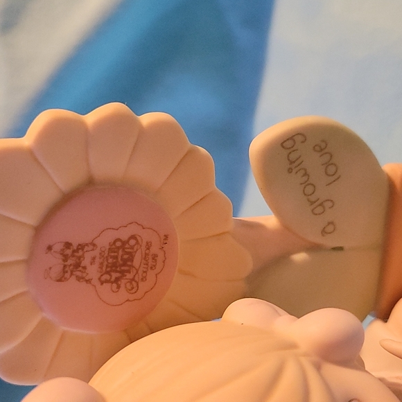 Vintage Precious Moments "A Growing Love" E-0008 - Picture 3 of 6